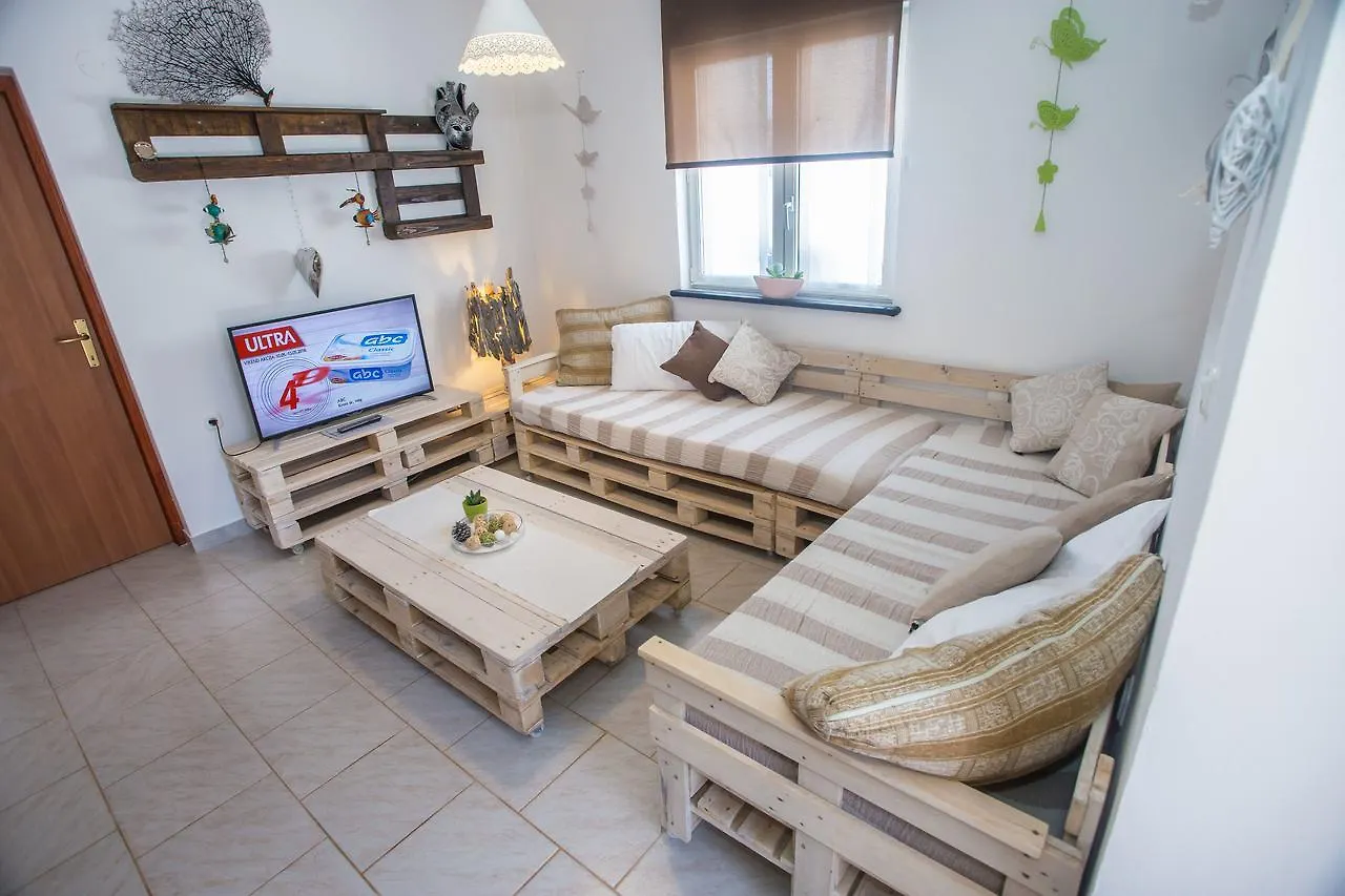 Holiday Home Lory 메덜린